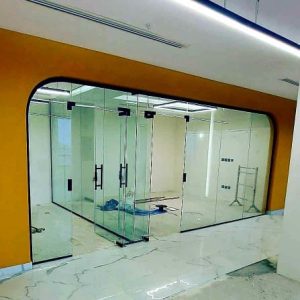 فك وتركيب الزجاج