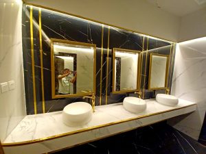 أنواع المرايا واستخداماتها