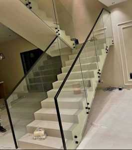 مزايا درابزين الزجاج